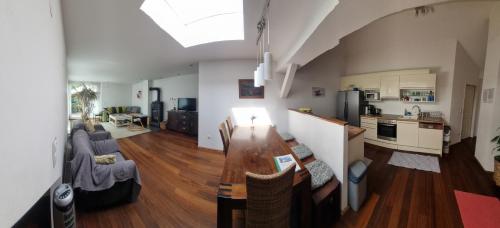 Létesítmények, Quiet, spacious and family-friendly top-floor apartment, 100m2, 2 bedrooms, garden view in Hietzing-West