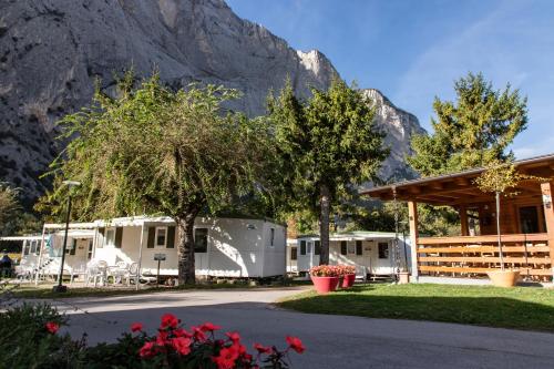 Camping Daino - Hotel - Pietramurata