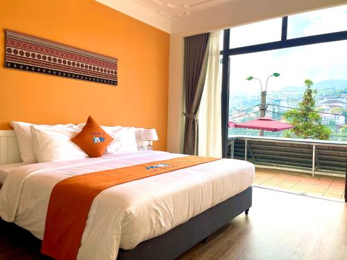 Sapa Legacy Hotel Room Type - Lake View Double Room with Balcony