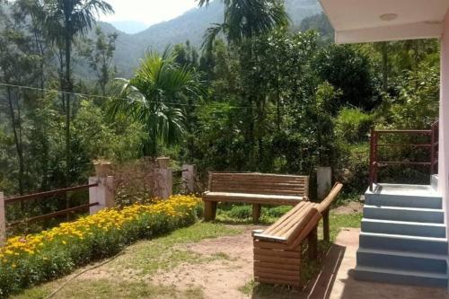 2 Bed room riverside cottage with mountain view