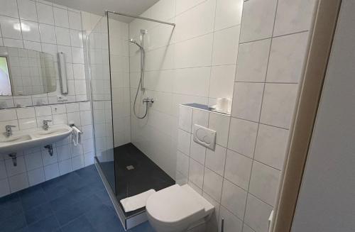 Bathroom, Goldener Schwan Hotel Garni in Bad Windsheim