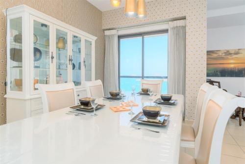Stunning Beach front Apt Dubai Eye View JBR Dubai, Dubaj (zdjęcie 5)