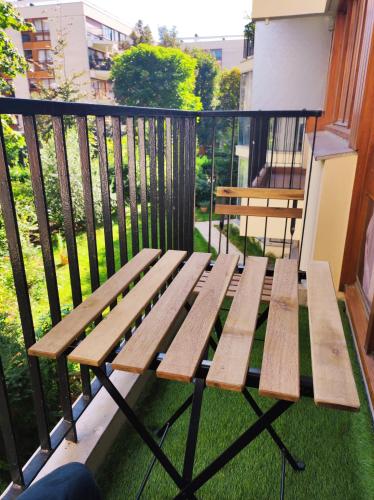 Erkély/terasz, Appartement Cosy calme proche Château de Versailles avec parking (Appartement Cosy calme proche Chateau de Versailles avec parking) in Le Chesnay