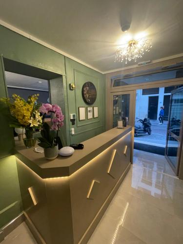 Лоби, HOTEL LOUVAIN in Opera