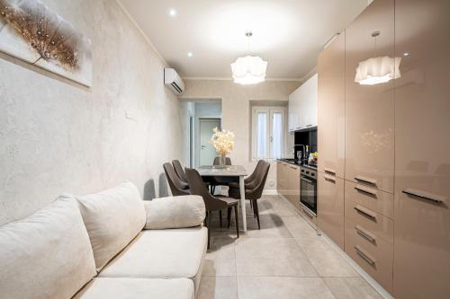 [5 Minuti - Duomo] Tripla Suite Luxury, Florence (photo 11)