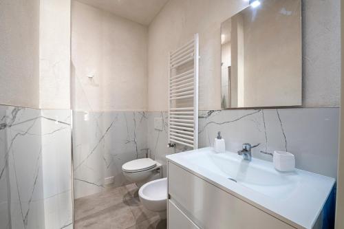 [5 Minuti - Duomo] Tripla Suite Luxury, Florence (photo 7)