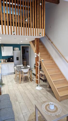 appartement pour 4 avec terrasse in Chanos-Curson