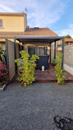 appartement pour 4 avec terrasse in Chanos-Curson