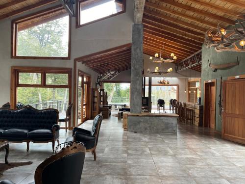 Cabañas y Hosteria El Condor Pasa VLA