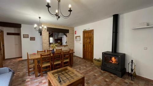 Casa rural Molino Jaráiz Ideal Familias y Grupos 8 Pax Terraza sobre el Río Tus (Casa rural Molino Jaraiz Ideal Familias y Grupos 8 Pax Terraza sobre el Rio Tus) in Yeste