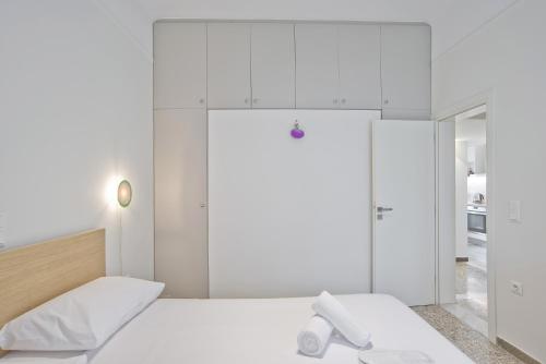 Athina 2BR Apt Fully Equipped Kitchen AC WiFi - image 13