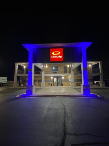 Econo Lodge Cheraw Market Street - image 11