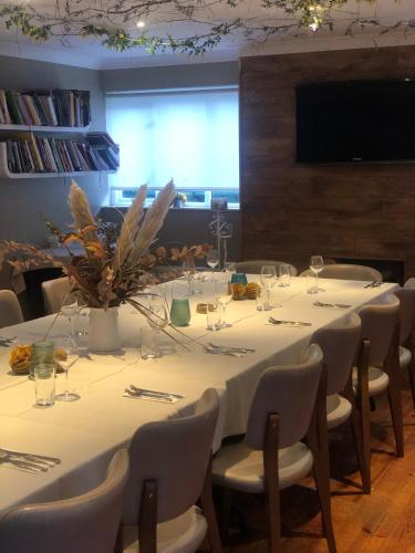 The Baytree Restaurant & Guesthouse 4