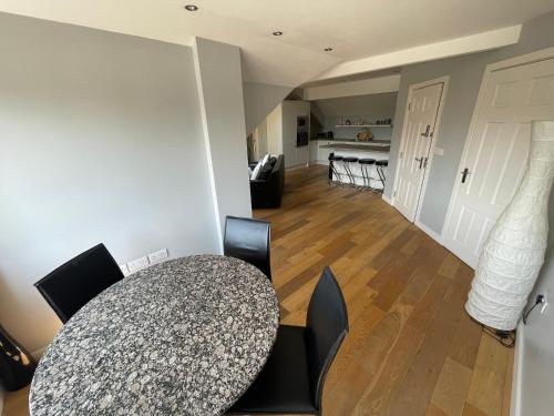 virtuve, Fernside Barn Apartment in Pickmere