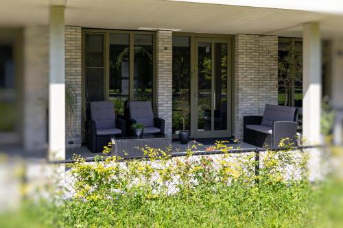  Luxury room with king size bed in Dordrecht