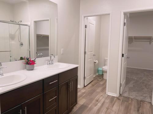 large Master Room With Private +Office Area +TV On The Second Floor in Riverside, USA