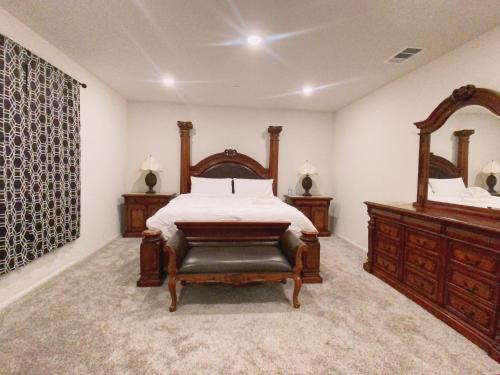 large Master Room With Private +Office Area +TV On The Second Floor in Riverside, USA
