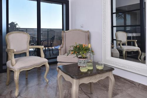 陽台/露台, סוויטות רומאנס - סוויטות מהממות לזוגות ומשפחות in 梅圖拉