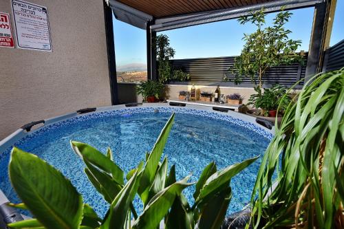 設施, סוויטות רומאנס - סוויטות מהממות לזוגות ומשפחות in 梅圖拉