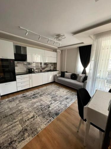 Luxury Flat-4 People-Mladost