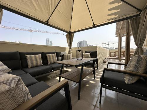 Plaza Residences - 2BR Apartment - Allsopp&Allsopp - image 5