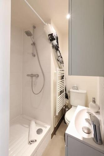 Central and Parisian style - 3 bedrooms, Paris (photo 8)
