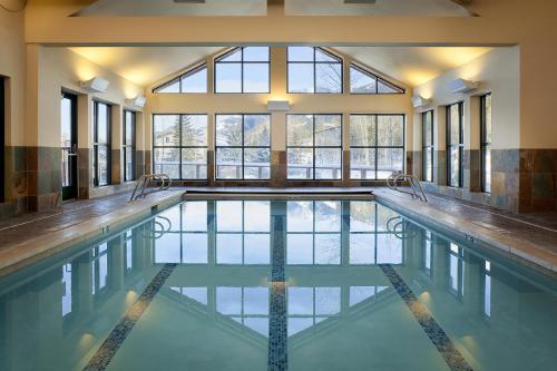 泳池, 提頓山小屋Spa貴族山莊酒店 (Teton Mountain Lodge and Spa, a Noble House Resort) in 堤頓村