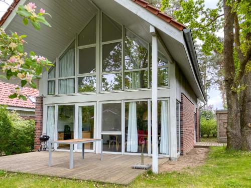Ferienhaus Wiesengeflüster E3 - familienfreundlich nur 3 Minuten zum Strand in Röbel, Deutschland