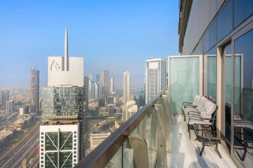 StoneTree - Luxurious 2 BR Apartment with Stunning View - image 4