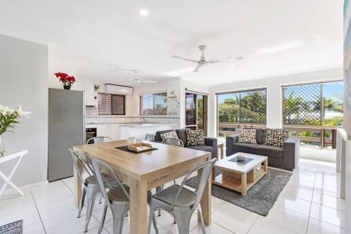 Torquay Beach Splendour - An Expansive Family Stay