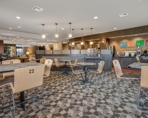 MainStay Suites Hobbs - image 6