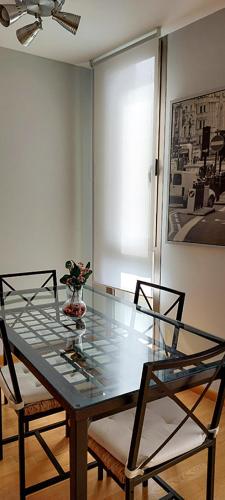 Apartment image 6