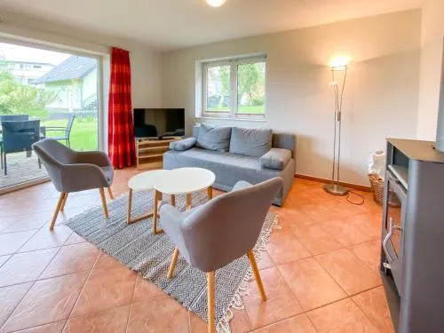 Ferienwohnung mit Sauna und Kamin - 200 Meter zum Strand - Wiesengeflüster in Röbel, Deutschland