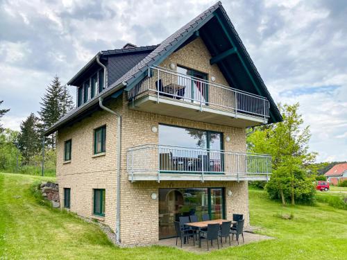A szálláshely kívülről, Ferienwohnung mit Balkon - Hunde willkommen - Wiesengeflüster (Ferienwohnung mit Balkon - Hunde willkommen - Wiesengefluster) in Robel/Muritz