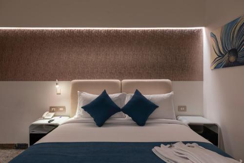 Suite with Garden View image 3