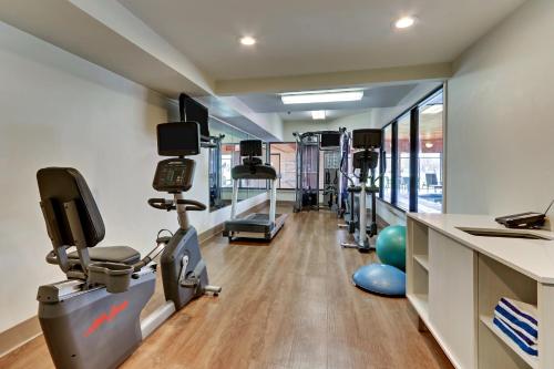 Holiday Inn Express Hotel And Suites Bad Axe By IHG - 피트니스 센터