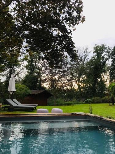 Swimmingpool, Nîdwazô - Ecolodge & Maison d'hôtes (Nidwazo - Ecolodge & Maison d'hotes) in Trooz