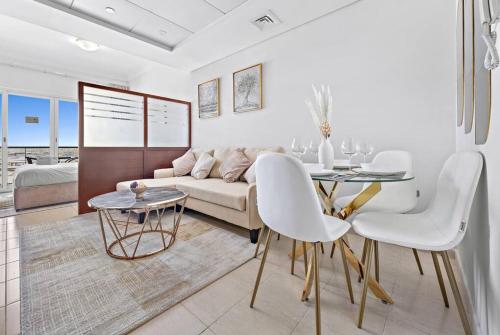 StoneTree - Furnished Studio Near Metro - image 7