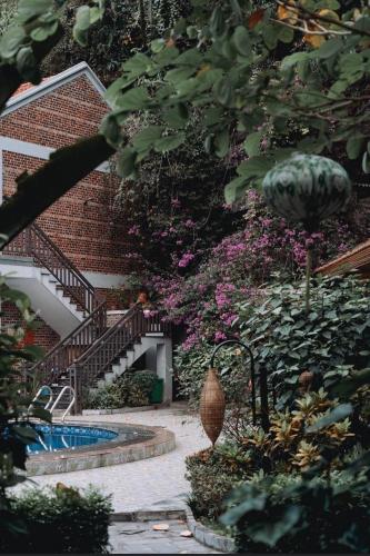 HoangLong Riverside Homestay – Hanoi, OH