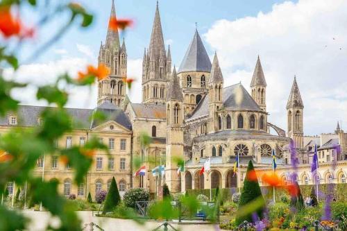 Charmant studio cosy avec parking in La Grace De Dieu