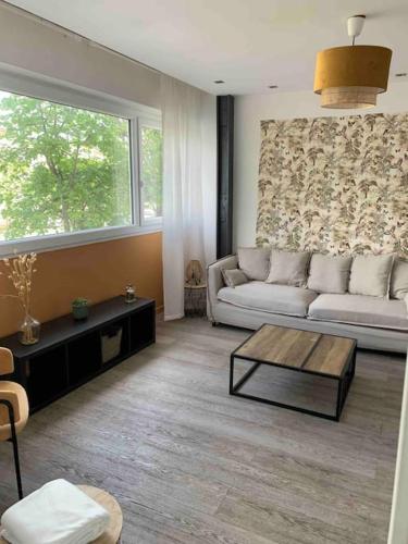 Charmant studio cosy avec parking in La Grace De Dieu