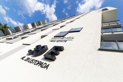 Cracow Prądnik Spacious & Family Apartment with 3 bedroom by Renters Prestige