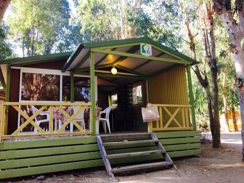 Camping Dolce Vita in คาลวี