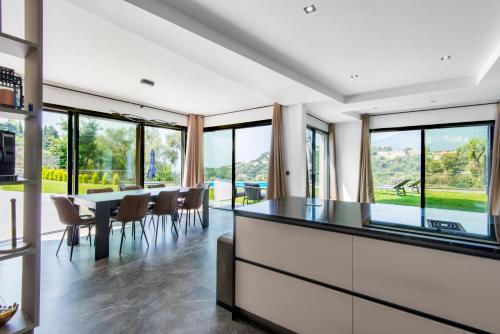 Jolie maison au calme in Menton