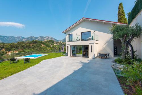 Jolie maison au calme in Menton