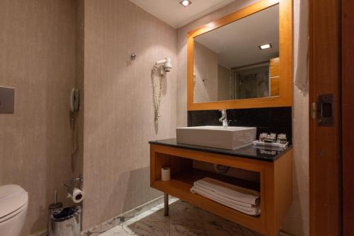 Superior Single Room image 7