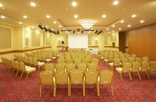 Ankara Plaza Hotel - image 14