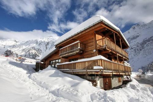 Mountain Lodge 4 bedroom chalet