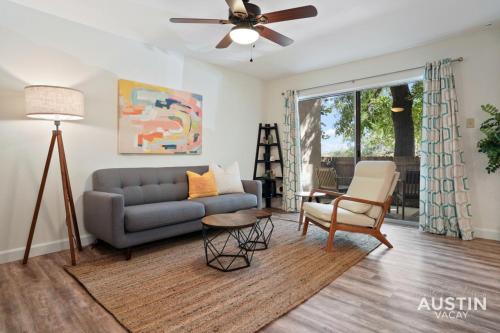 Stay Longer in Austin King Suite and Poolside Fun! Stay Longer in Austin King Suite and Poolside Fun!