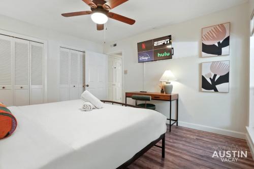 Stay Longer in Austin King Suite and Poolside Fun! Stay Longer in Austin King Suite and Poolside Fun!